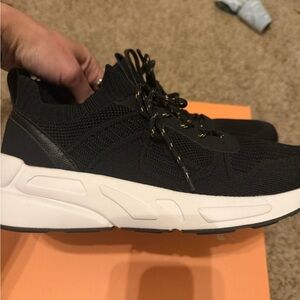 NIB‎ Fabletics sneakers